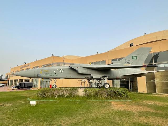 Saqr Al-Jazirah Aviation Museum