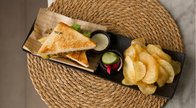 Meat Muqalqal Sandwich