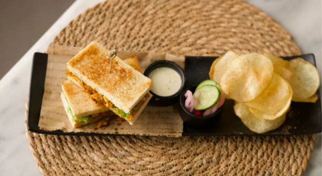 Chicken Muqalqal Sandwich