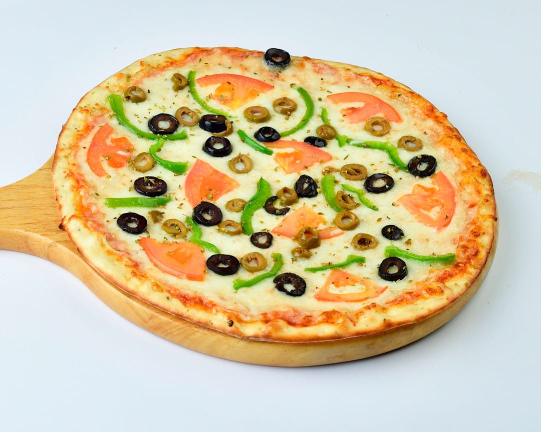 Vegetable pizza